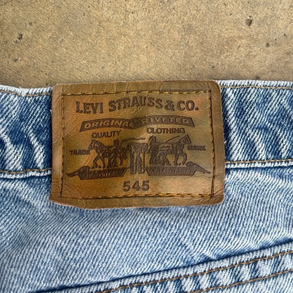 Vintage 90s 00s Levi’s 545 Brown Tab Jeans 40x36 loose fit light wash